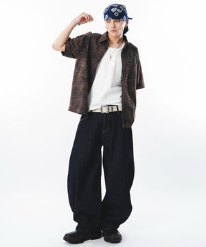 ブラウン モデル：180cm L着用