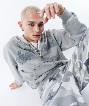 グレー モデル：180cm L着用