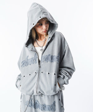 グレー モデル：172cm M着用