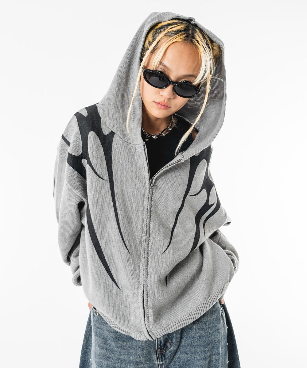 グレー モデル：172cm M着用