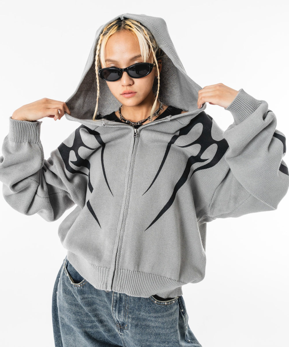 グレー モデル：172cm M着用