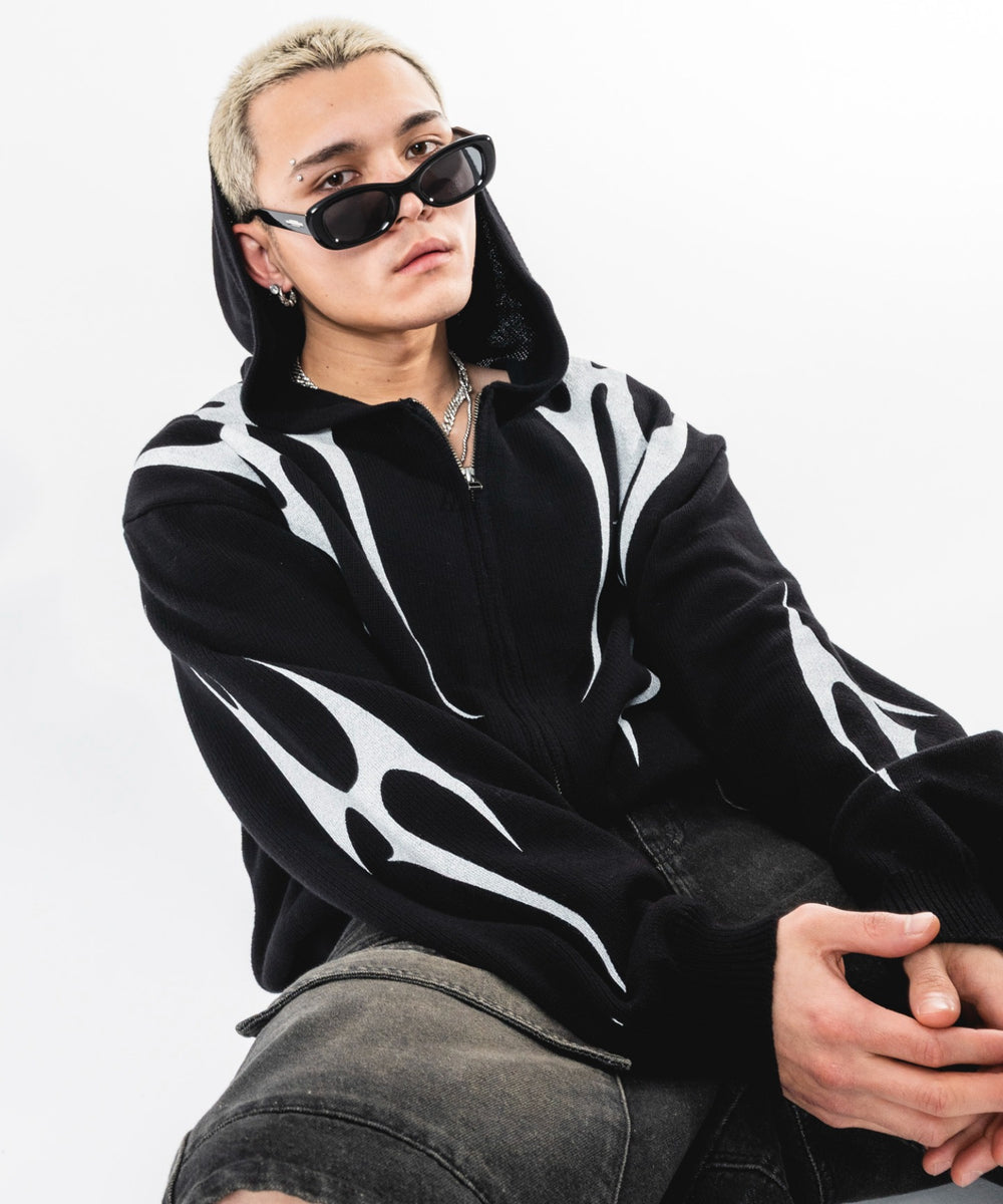 ブラック モデル：180cm L着用