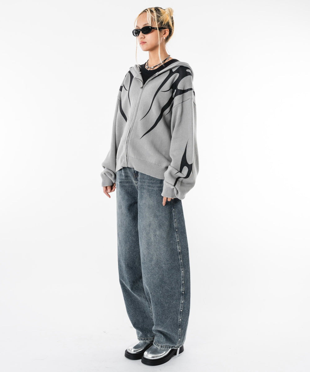 グレー モデル：172cm M着用