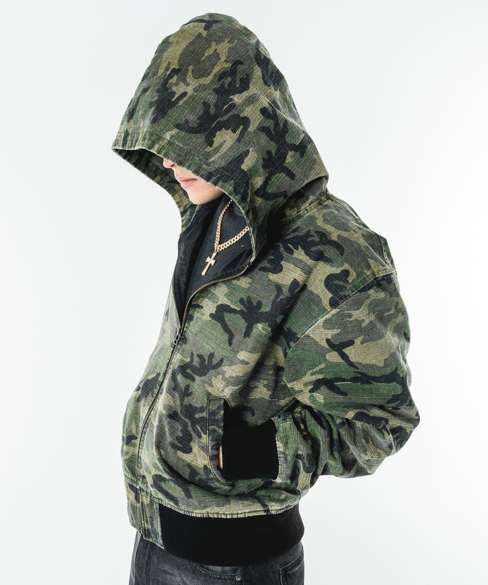 柄1 モデル：180cm L着用