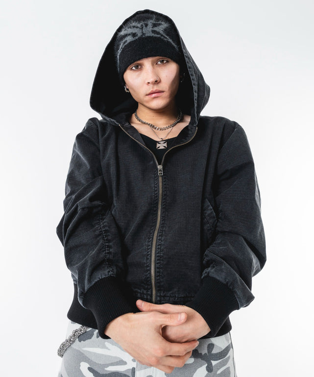 ブラックソノタ モデル：180cm L着用