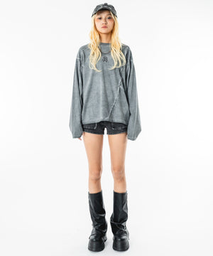 グレー モデル：172cm M着用