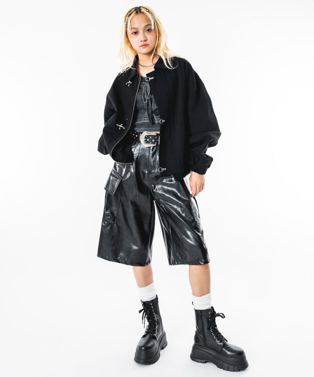 ブラック モデル：172cm L着用