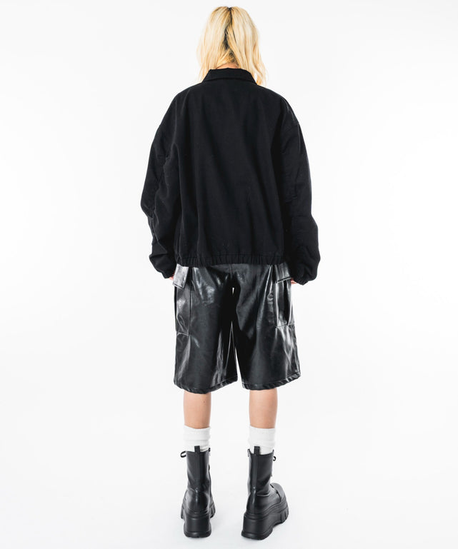 ブラック モデル：172cm L着用