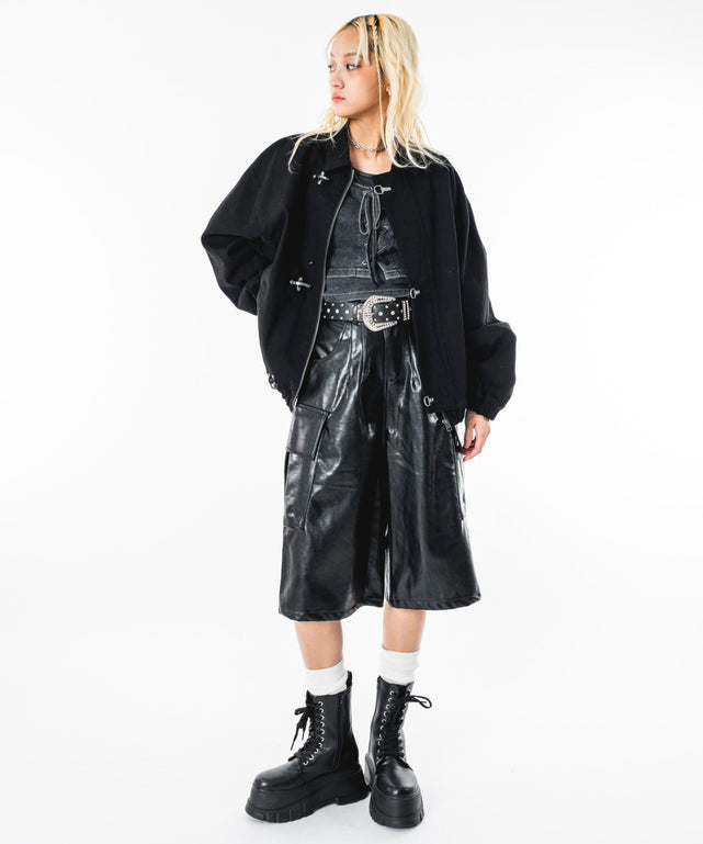 ブラック モデル：172cm L着用