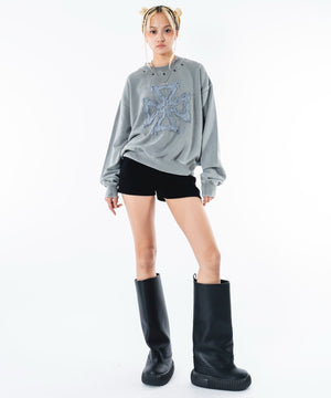 グレー モデル：172cm M着用