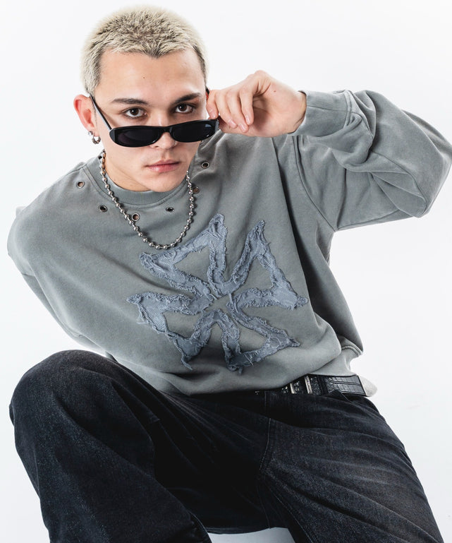 グレー モデル：180cm M着用