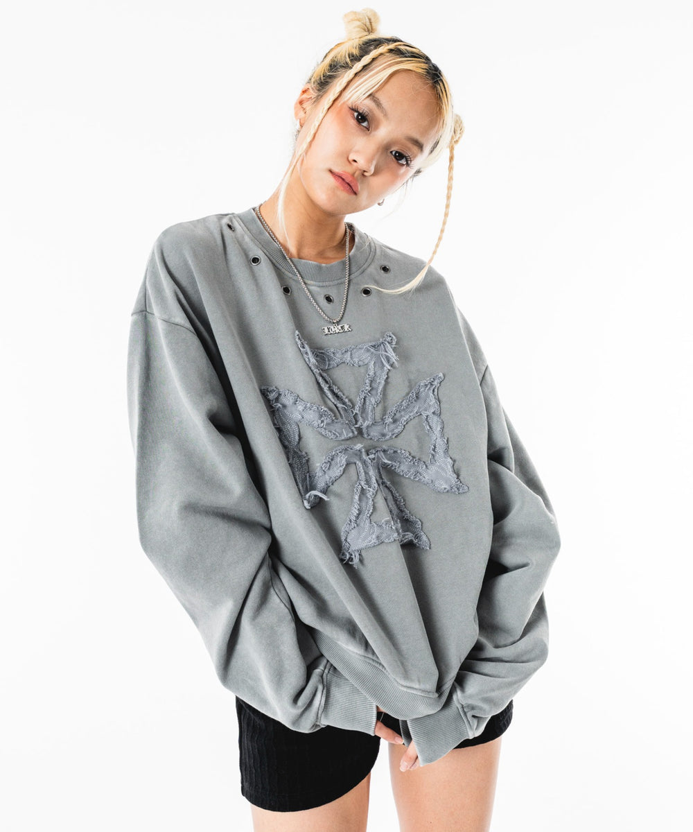 グレー モデル：172cm M着用