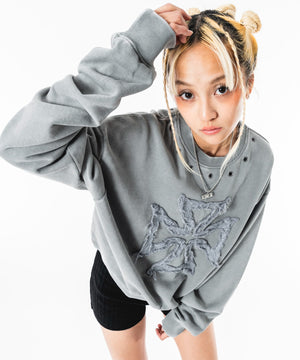 グレー モデル：172cm M着用