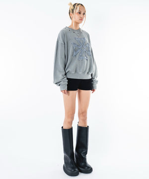 グレー モデル：172cm M着用