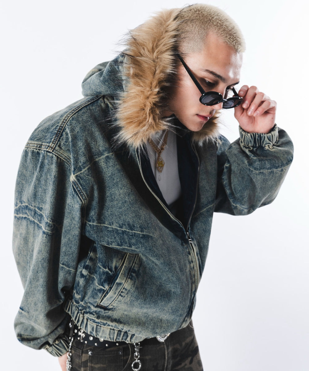 デニム淡加工 モデル：180cm L着用