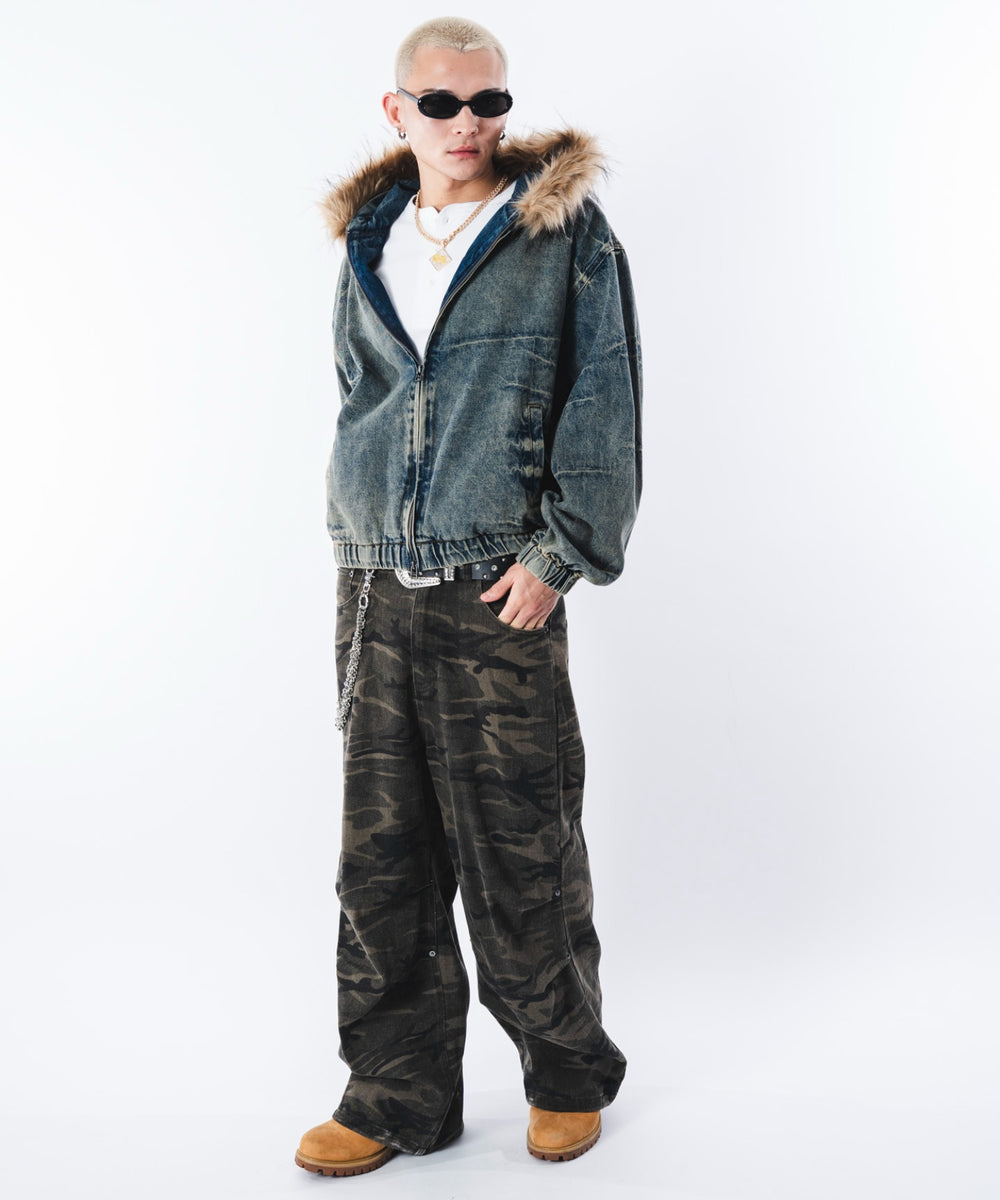 デニム淡加工 モデル：180cm L着用