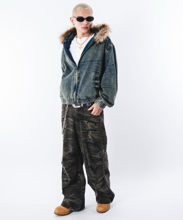 デニム淡加工 モデル：180cm L着用