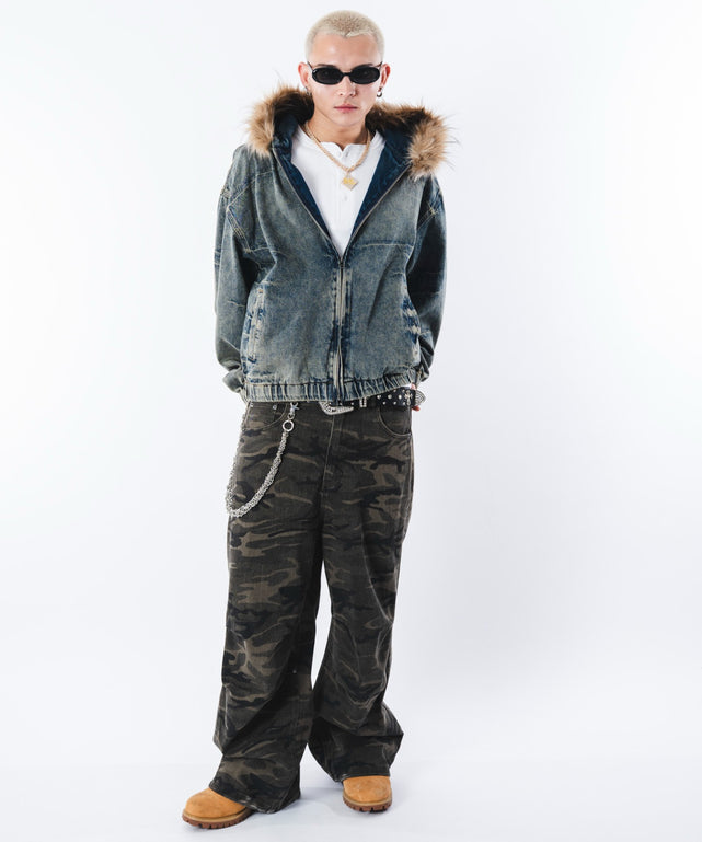 デニム淡加工 モデル：180cm L着用