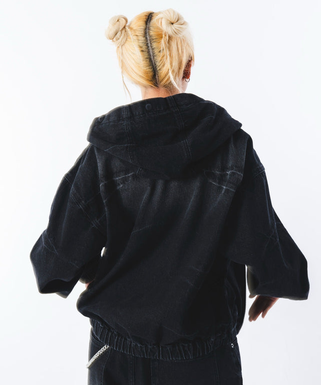 デニムブラックソノタ モデル：172cm M着用