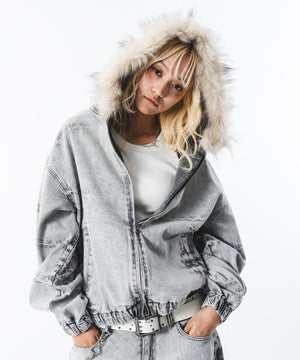 グレー モデル：172cm M着用