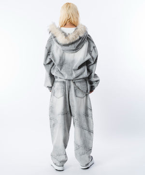 グレー モデル：172cm M着用