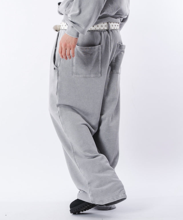 グレー モデル：180cm L着用