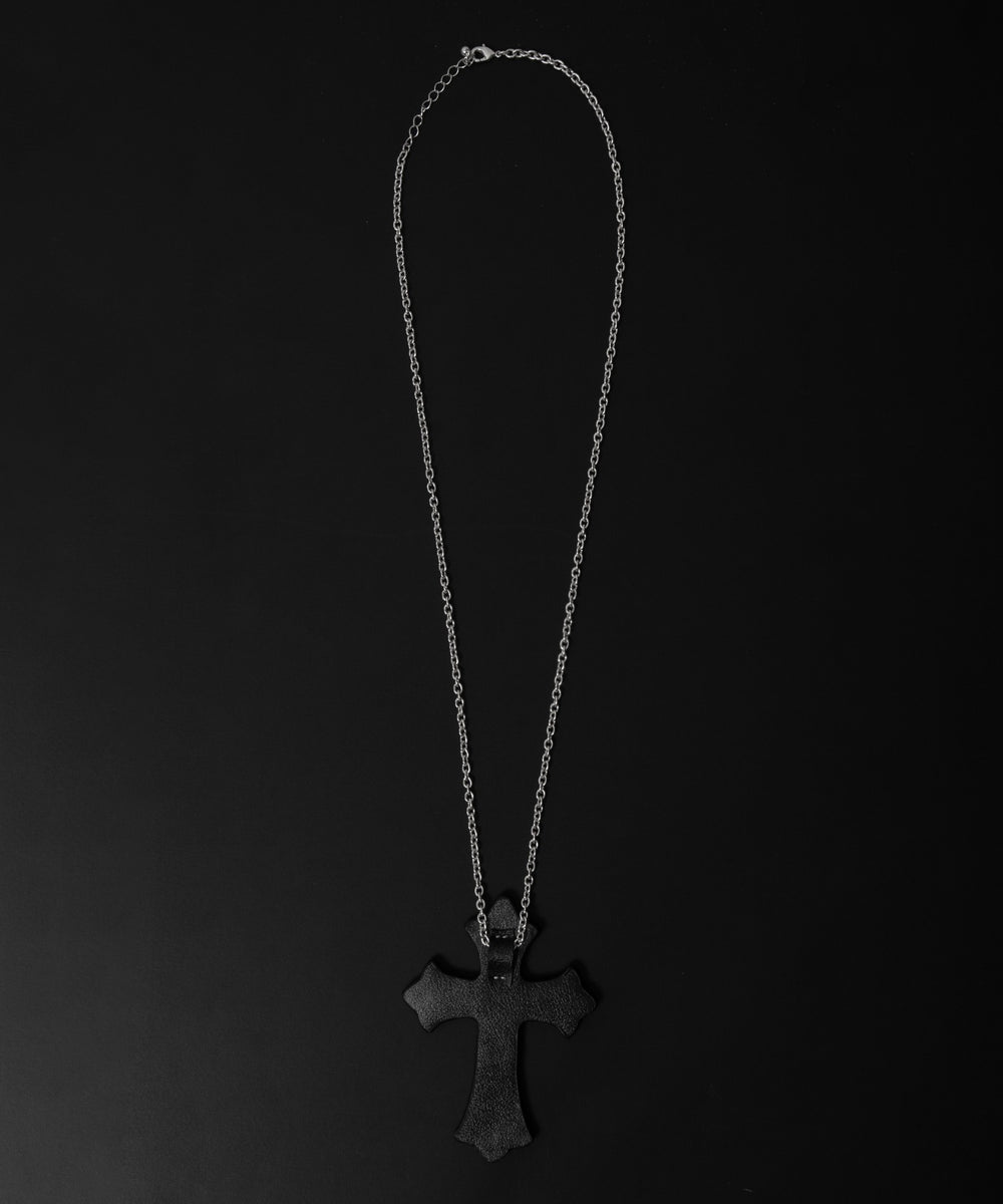 MPUエンボスロゴクロスネックレス