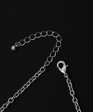 MPUエンボスロゴクロスネックレス