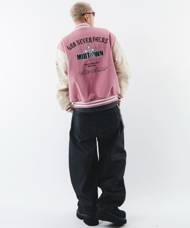 ピンク モデル：180cm L着用