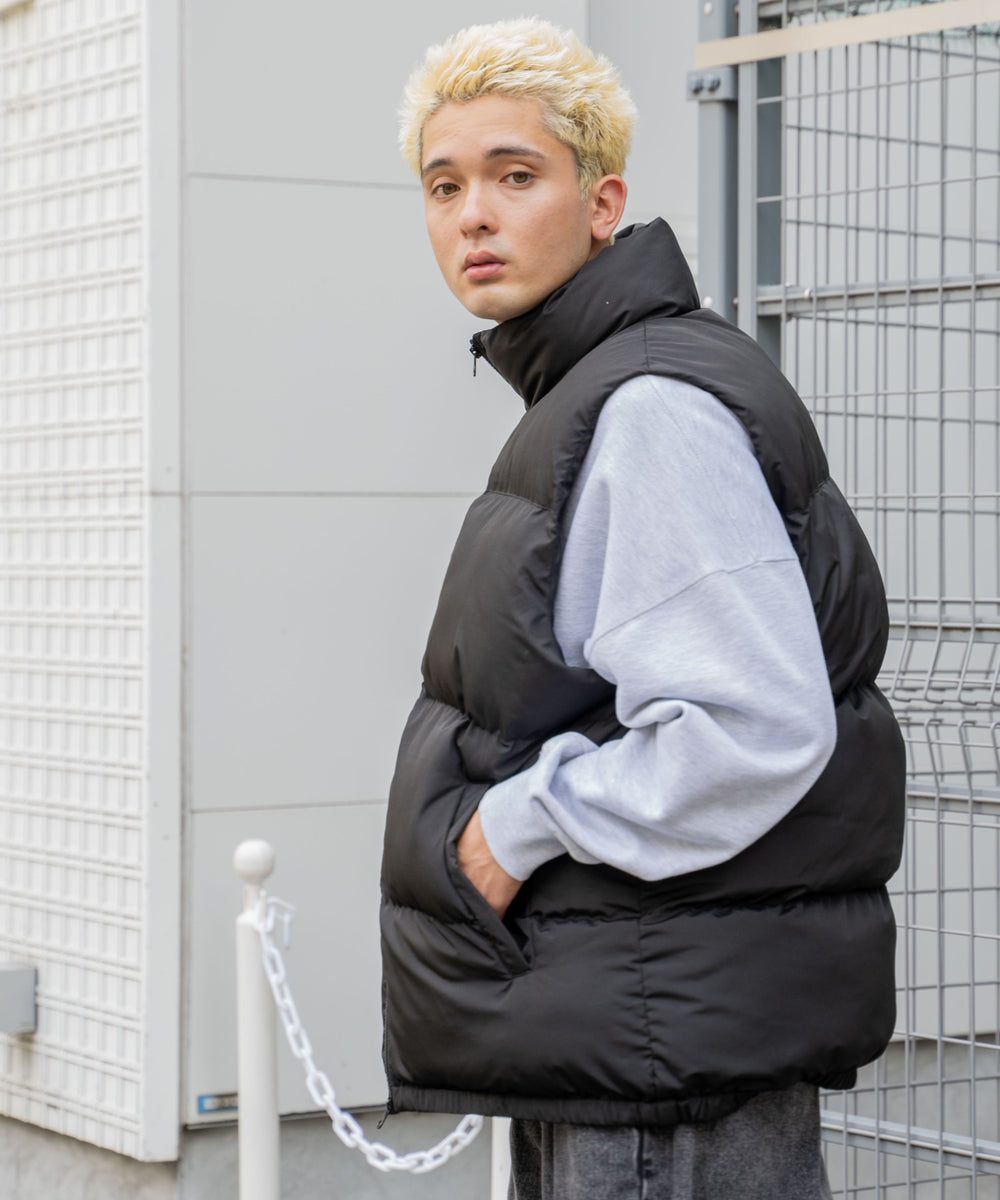 ブラック モデル：178cm L着用