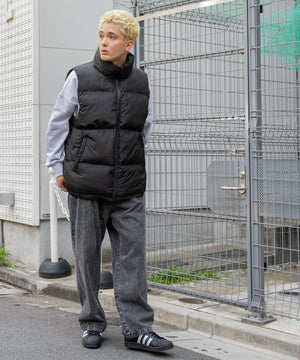 ブラック モデル：178cm L着用