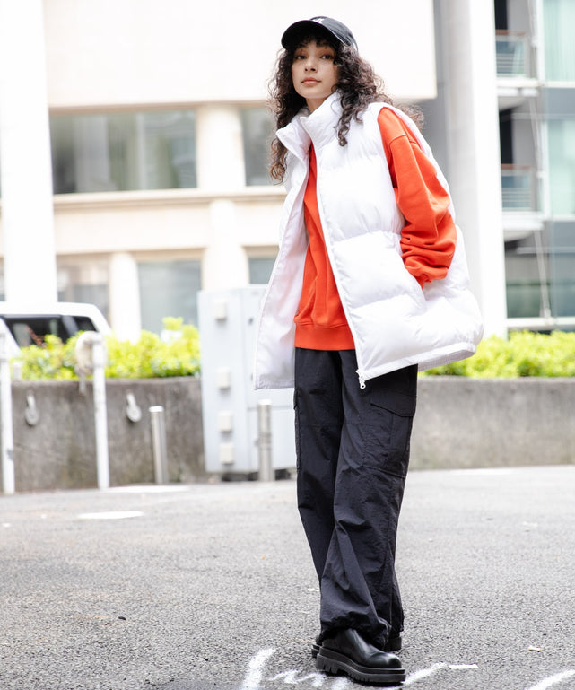 ホワイト モデル：166cm L着用