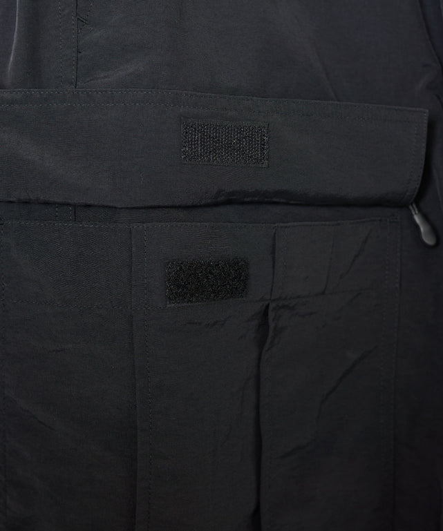 ナイロンユーティリティーカーゴパンツ