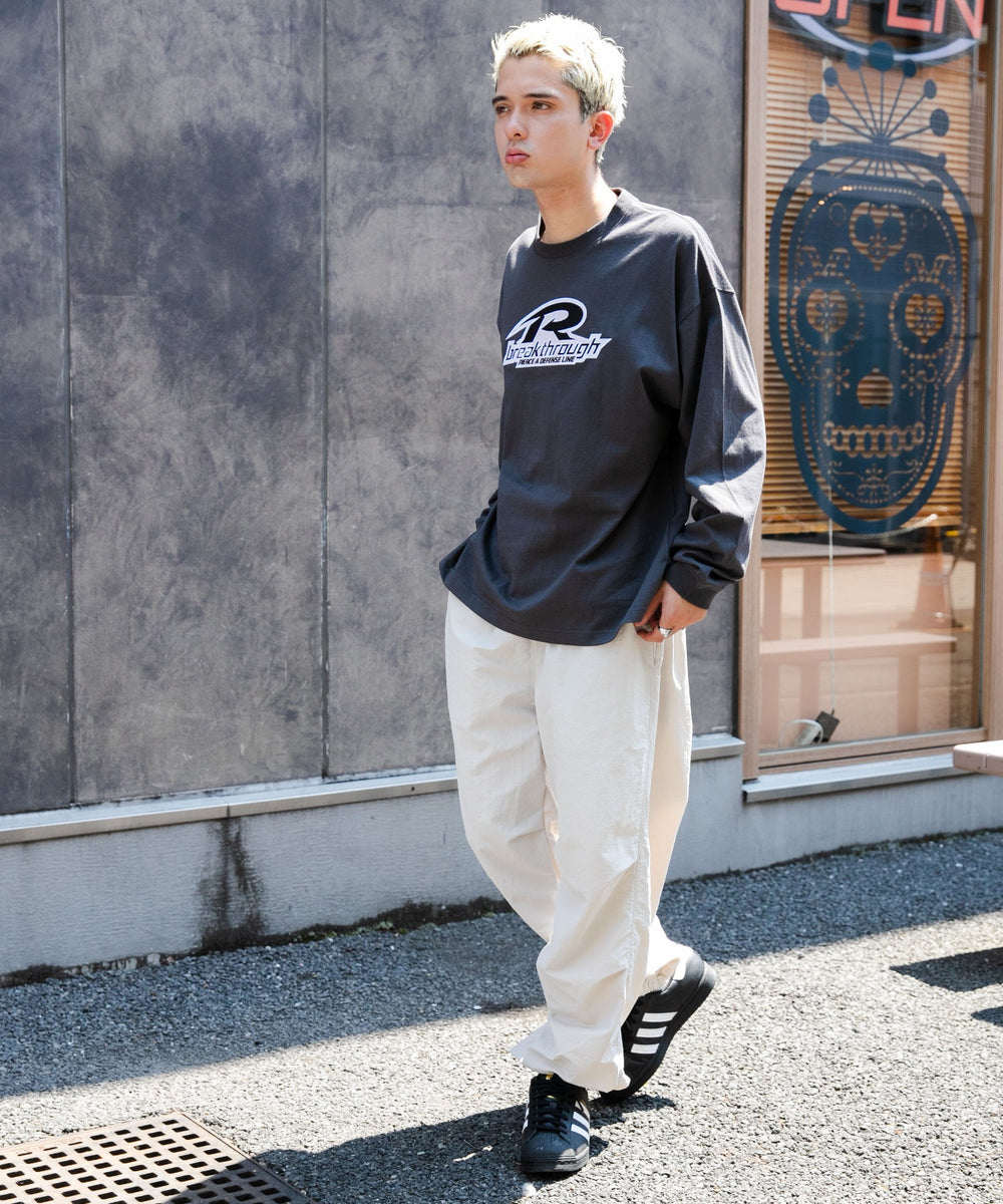 Lグレー モデル：178cm L着用