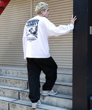 ブラック モデル：178cm L着用