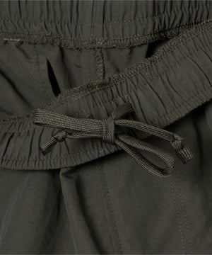 ナイロントラックパンツ