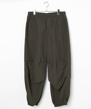 ナイロントラックパンツ