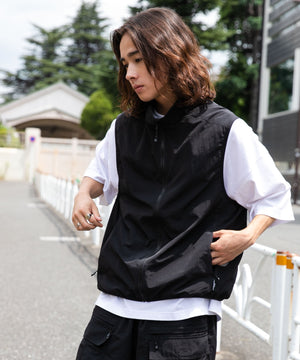 ブラック モデル：174㎝ F着用