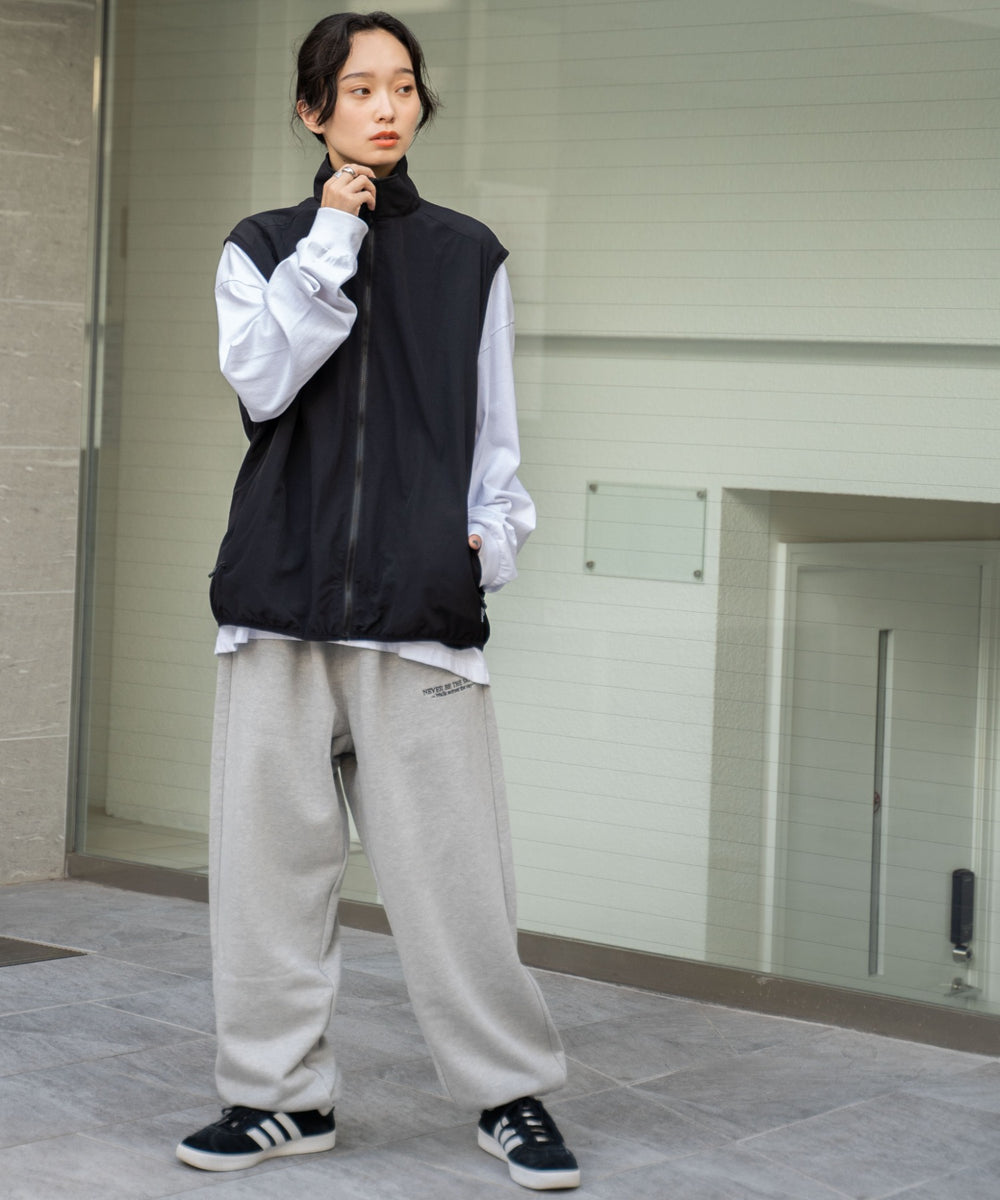 ブラック モデル：161cm L着用