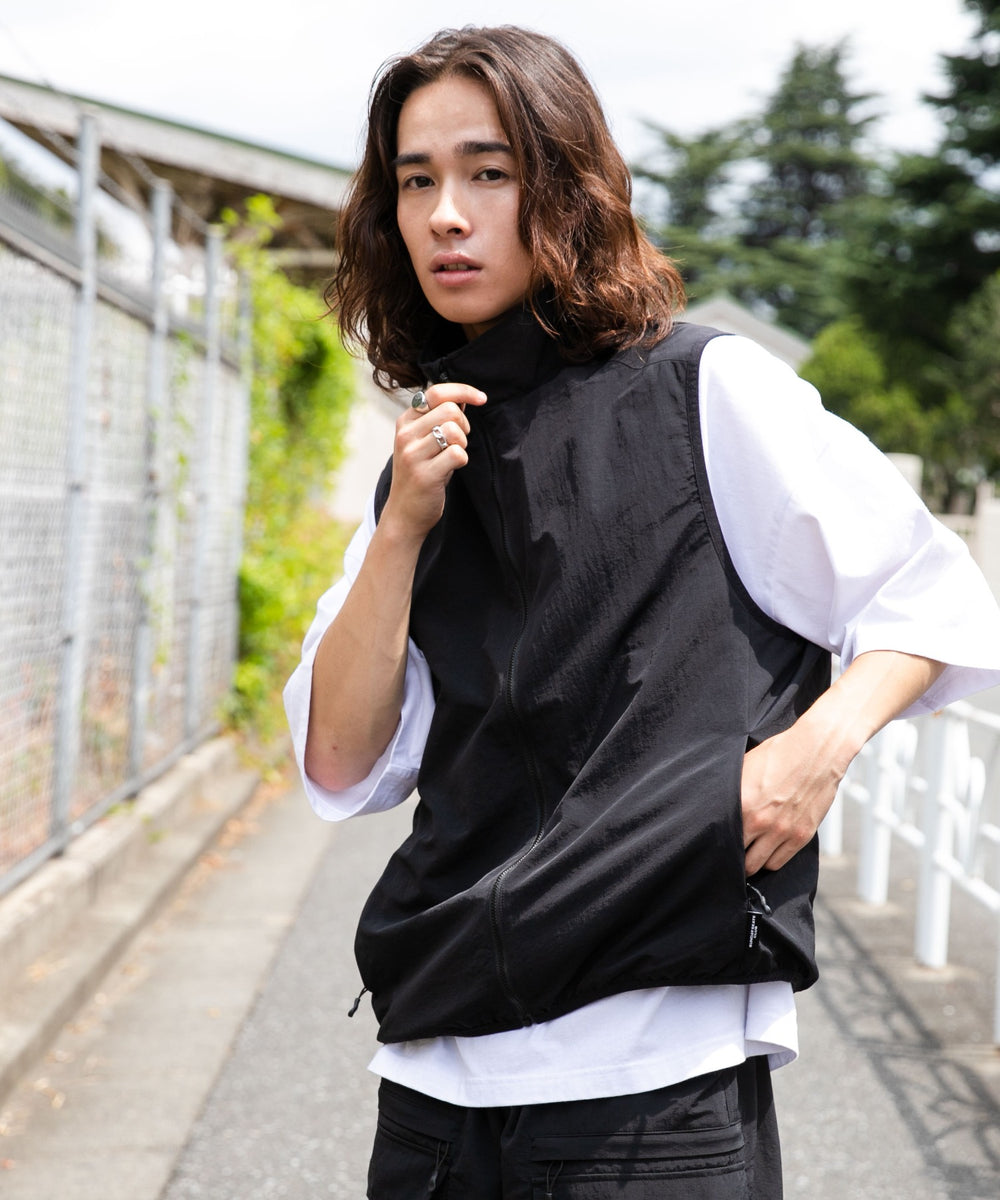 ブラック モデル：174㎝ F着用