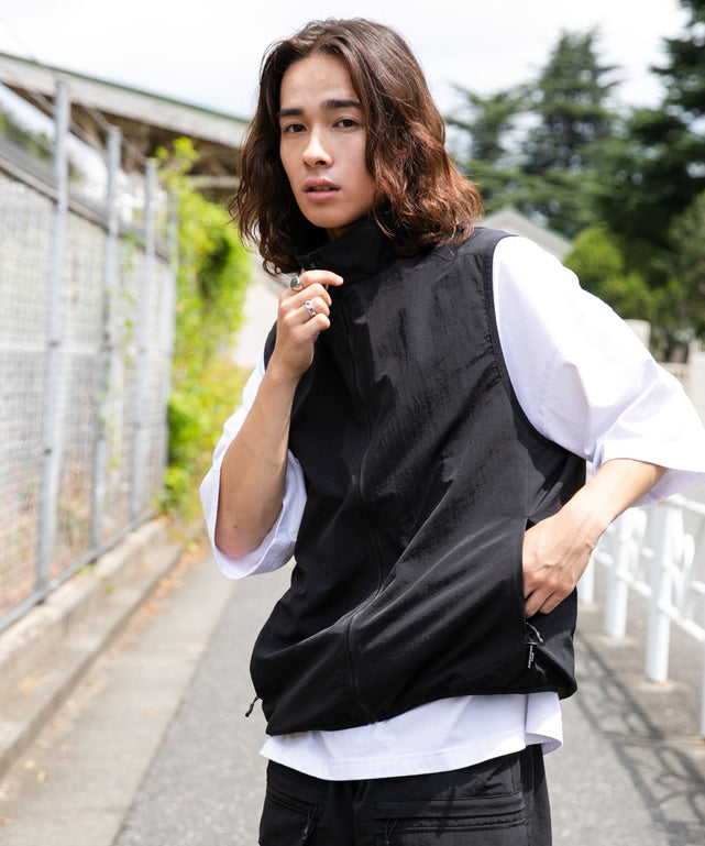 ブラック モデル：174㎝ F着用