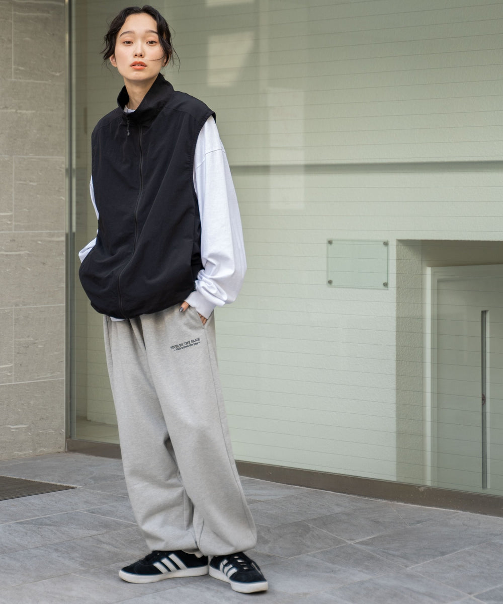 ブラック モデル：161cm L着用