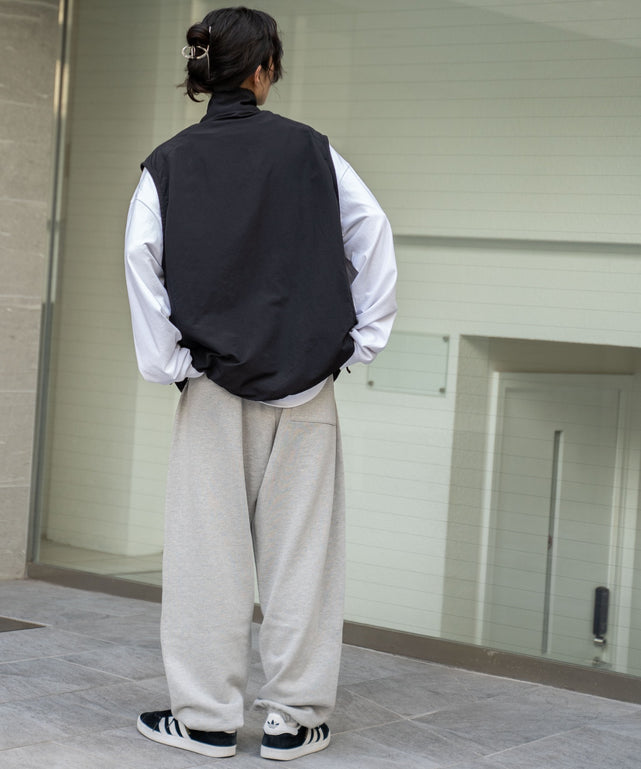 ブラック モデル：161cm L着用