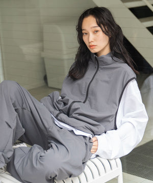 Dグレー モデル：161cm L着用