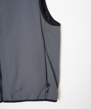 ナイロントラックベスト