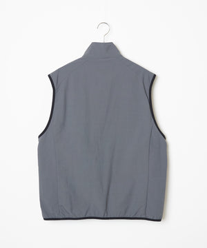 ナイロントラックベスト