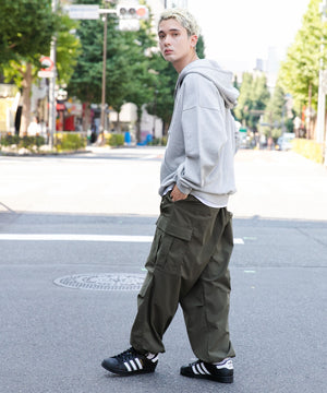 杢グレー モデル：178cm L着用