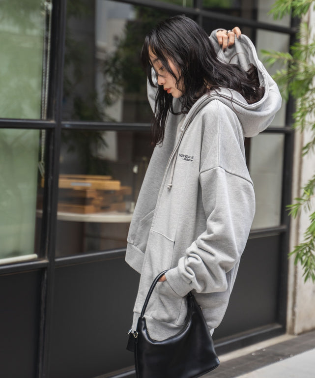 杢グレー モデル：161cm L着用