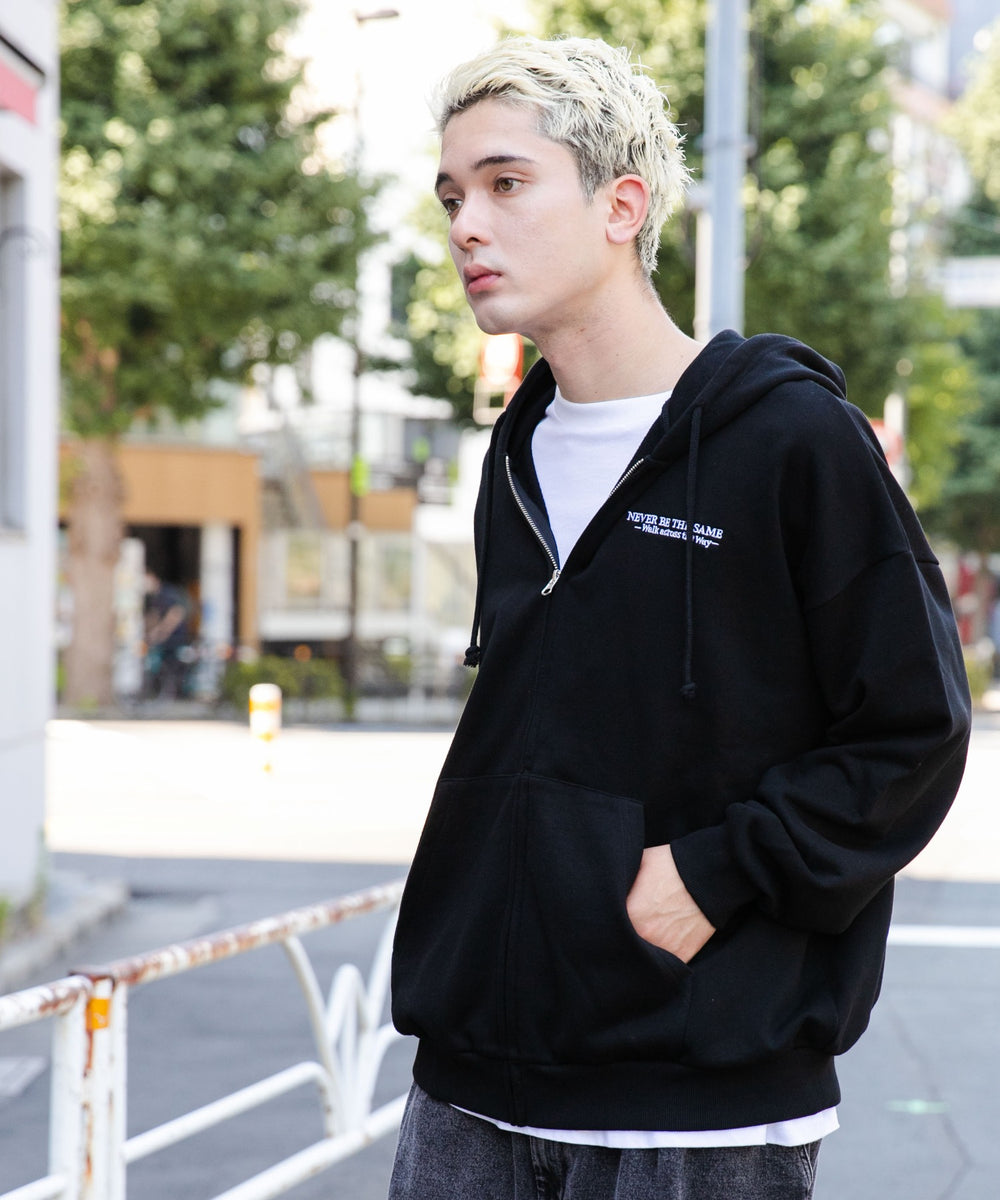 ブラック モデル：178cm L着用