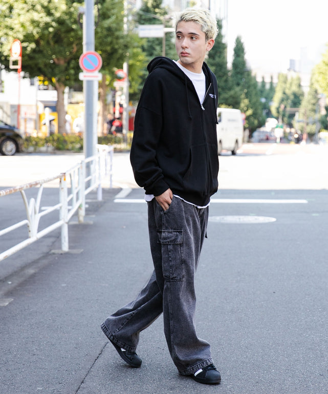 ブラック モデル：178cm L着用